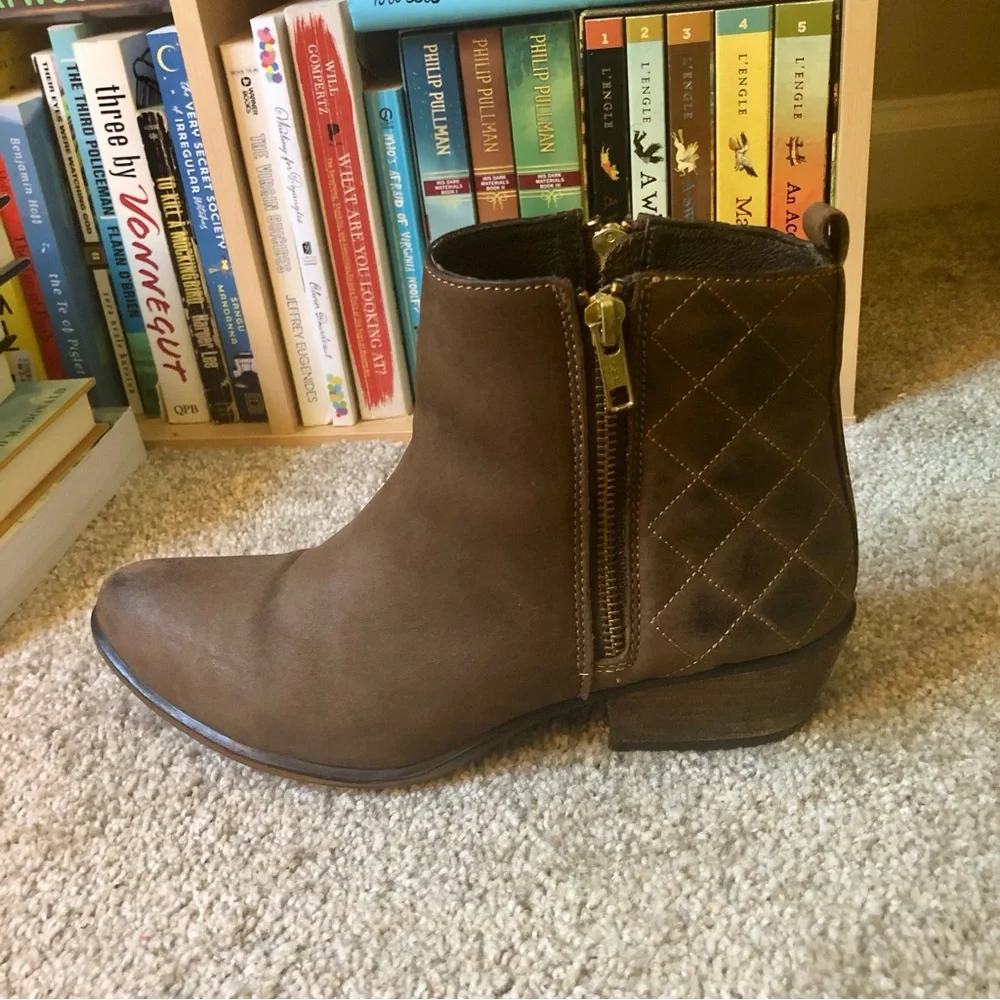 Steve Madden Nyrvana Brown Leather Ankle Boots